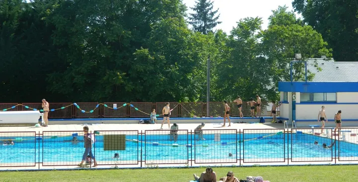 Camping - Montlouis-sur-Loire - Grand Centre - Les Peupliers