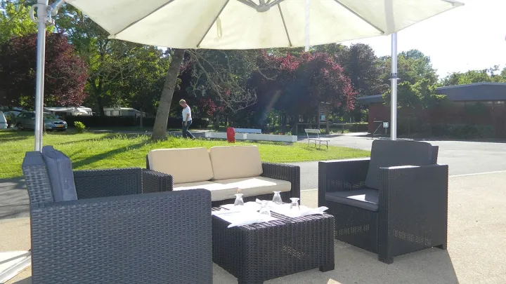 Camping - Montlouis-sur-Loire - Grand Centre - Les Peupliers