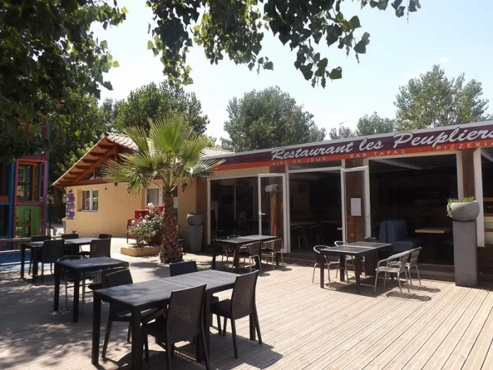 Camping - Colombiers - Languedoc-Roussillon - Les Peupliers