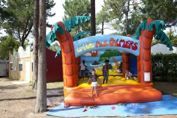 Camping - Erquy - Bretagne - Les Pins