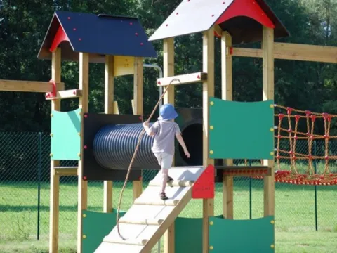 Camping - Sauxillanges - Auvergne - L'Eau Mère