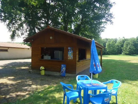 Camping - Sauxillanges - Auvergne - L'Eau Mère