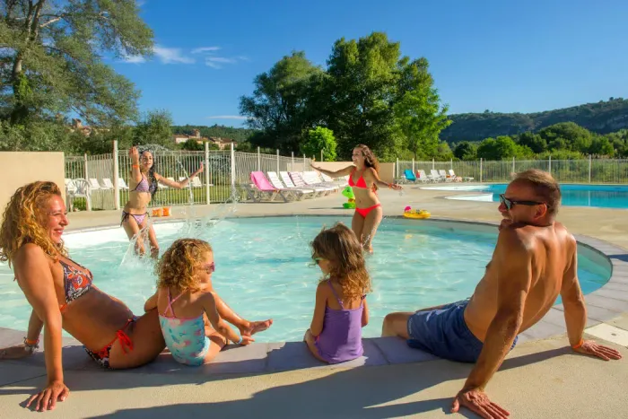 Camping - Quinson - Provence-Alpes-Côte d'Azur - Les Prés du Verdon