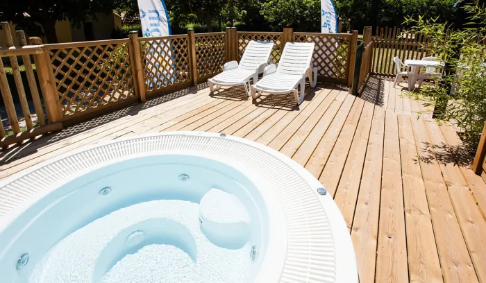 Camping - Cheval-Blanc - Provence-Alpes-Côte d'Azur - Les Rives du Lubéron