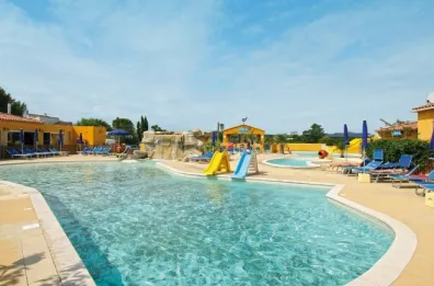 Camping - Courthézon - Provence-Alpes-Côte d'Azur - Les Sources