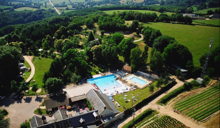 Camping Manoir de Bezolle - Saint-Péreuse