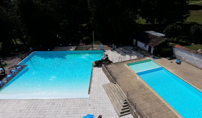 Camping - Saint-Péreuse - Bourgogne - Manoir de Bezolle