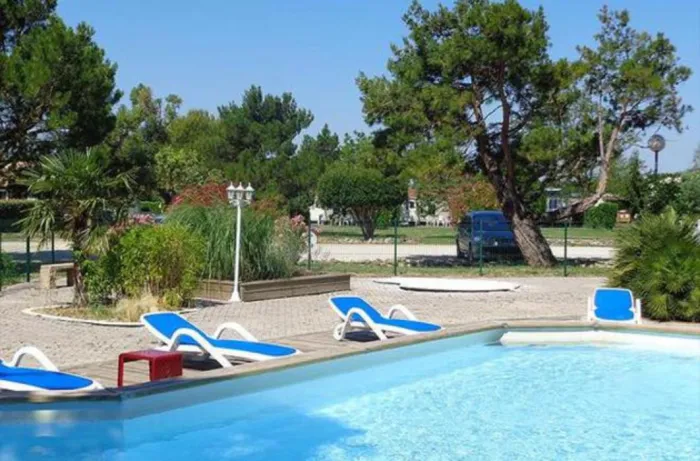 Camping - Orange - Provence-Alpes-Côte d'Azur - Manon