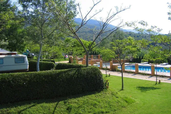 Camping - Montagut i Oix - Costa Brava - Montagut