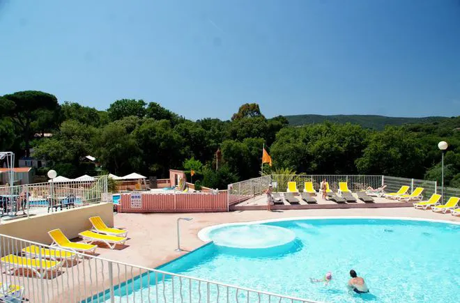 Camping - Gassin - Provence-Alpes-Côte d'Azur - Parc Montana