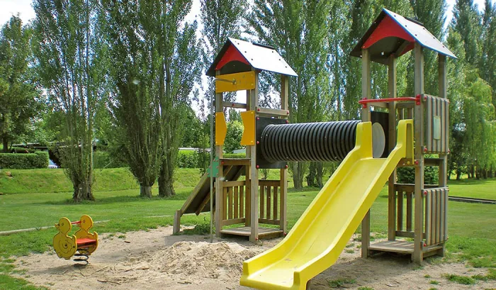 Camping - Ivry-la-Bataille - Haute-Normandie - Les Fontaines