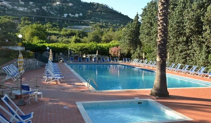 Camping - Pietra Ligure - Ligurie - Pian dei Boschi