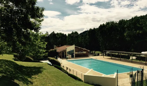 Camping - Saint-Félicien - Rhône-Alpes - Pierrageai