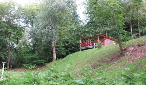 Camping - Montsauche-les-Settons - Bourgogne - Plage des Settons