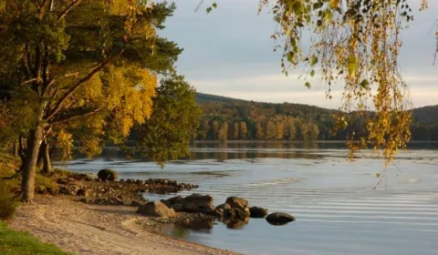 Camping - Montsauche-les-Settons - Bourgogne - Plage du Midi