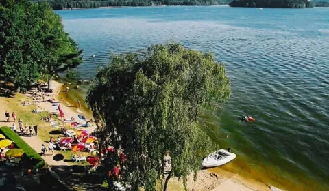 Camping - Montsauche-les-Settons - Bourgogne - Plage du Midi
