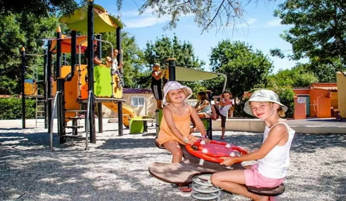 Camping - Hyères - Provence-Alpes-Côte d'Azur - Port Pothuau