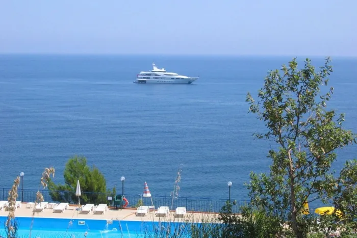 Camping - Finale di Pollina - Sicile - Rais Gerbi