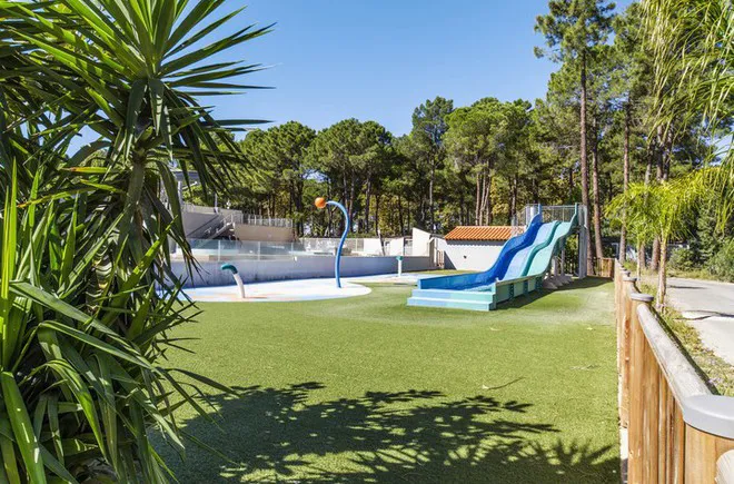 Camping - Argelès-sur-Mer - Languedoc-Roussillon - Taxo Les Pins