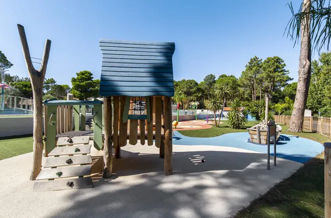 Camping - Argelès-sur-Mer - Languedoc-Roussillon - Taxo Les Pins