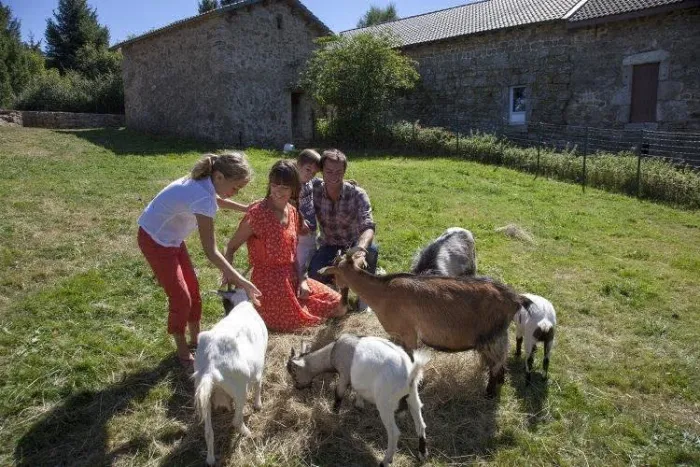 Camping - Tence - Auvergne - Villages Les Portes des Monts d'Ardèche