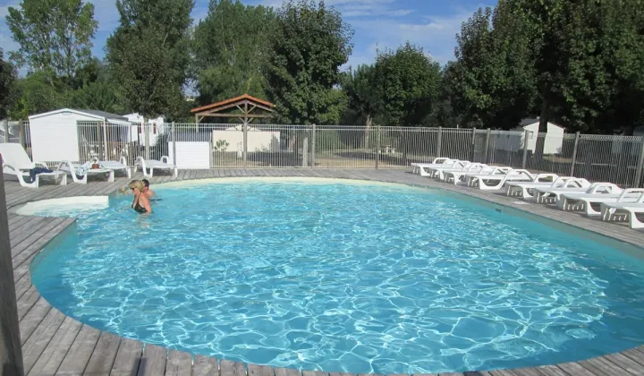 Camping - Saint-Jean-d'Angély - Poitou-Charentes - Val de Boutonne