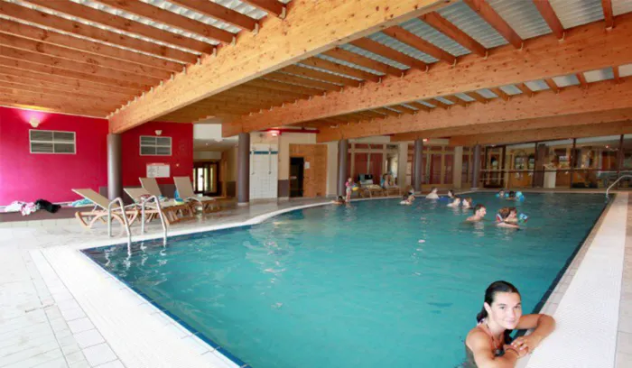Camping - Uxelles - Franche-Comté - Village Club Les Crozats