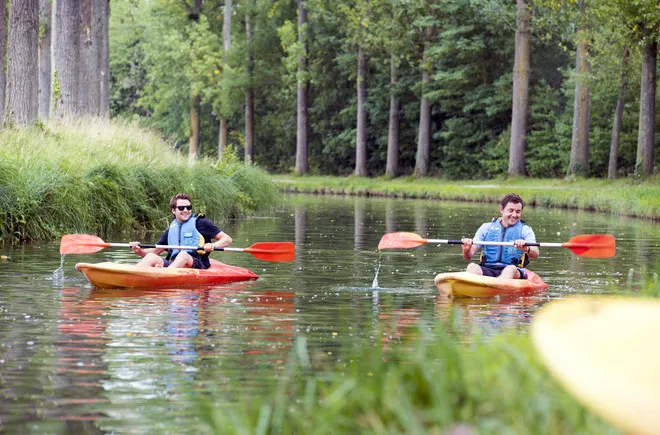 Camping - Varreddes - Ile de France - Village Parisien