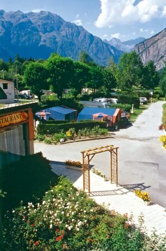 Camping - Le Bourg-d'Oisans - Rhône-Alpes - A la Rencontre du Soleil