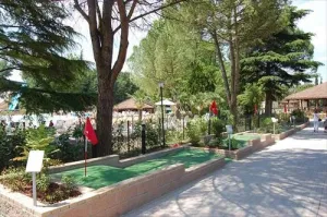 Camping - Salionze di Valeggio - Lombardie - Altomincio Family Park