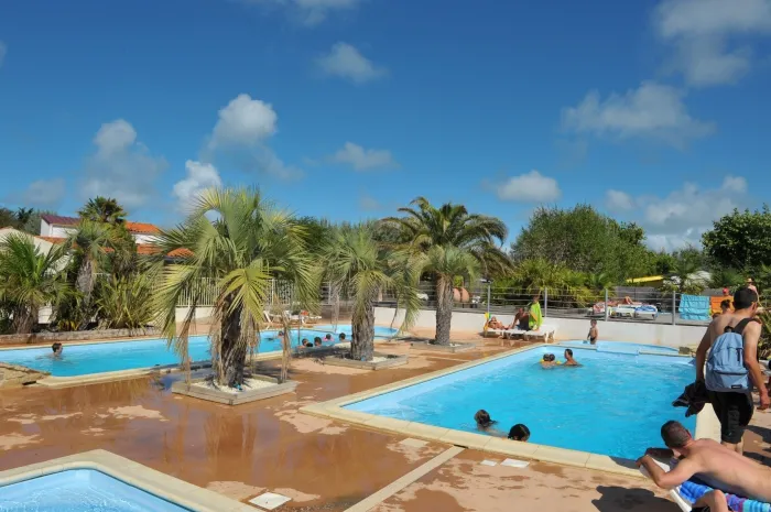 Camping - La Brée-les-Bains - Poitou-Charentes - Antioche d'Oléron