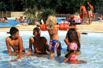 Camping - Vallon-Pont-d'Arc - Rhône-Alpes - Arc en Ciel