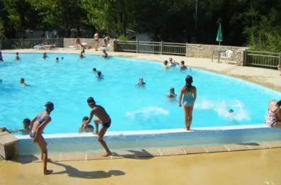 Camping - Vallon-Pont-d'Arc - Rhône-Alpes - Arc en Ciel