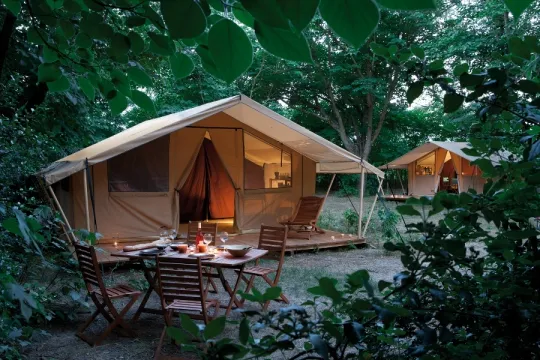 Camping - La Gacilly - Bretagne - Art Nature Village