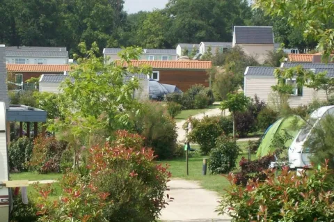 Camping - Chambretaud - Pays de Loire - Au Bois du Cé