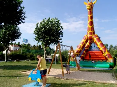 Camping - Le Château-d'Oléron - Poitou-Charentes - Au Pigeonnier