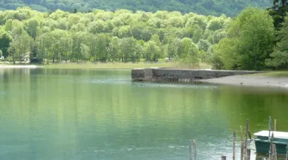 Camping - Saint-Théoffrey - Rhône-Alpes - Au Pré du Lac