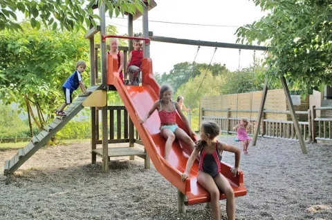 Camping - Peyrillac-et-Millac - Aquitaine - Au p'tit Bonheur