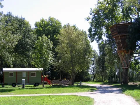 Camping - Chaniers - Poitou-Charentes - Belle Rivière
