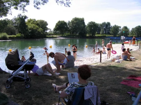 Camping - Chaniers - Poitou-Charentes - Belle Rivière