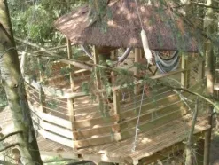 Camping - Cublize - Rhône-Alpes - Cabanes du Lac des sapins