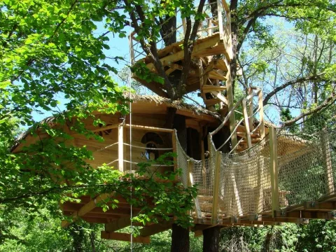 Camping - Flayosc - Provence-Alpes-Côte d'Azur - Cabânes du Varon