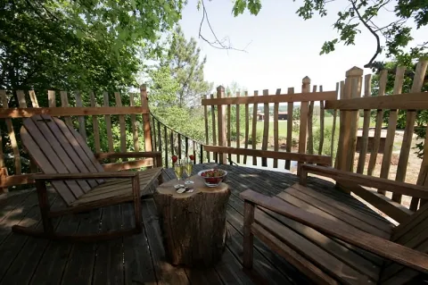 Camping - Capdrot - Aquitaine - Cabanes Perchées dans les Arbres