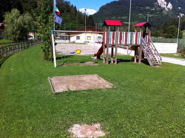 Camping - Castello Tesino - Trentin-Haut-Adige - Castel Tesino
