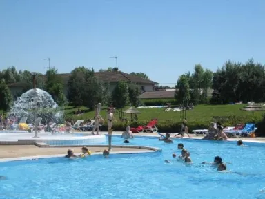Camping - Pont-de-Vaux - Rhône-Alpes - Champ d'Été