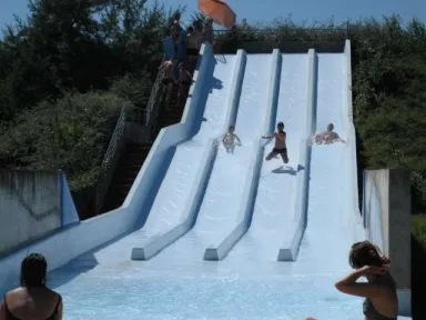 Camping - Pont-de-Vaux - Rhône-Alpes - Champ d'Été