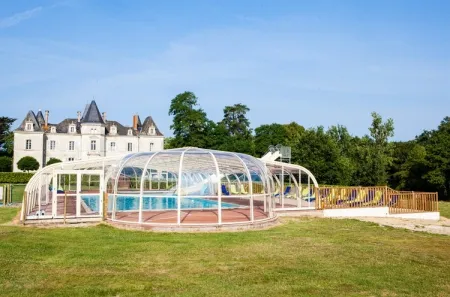 Camping - Saint-Julien-des-Landes - Pays de Loire - Château de la Forêt
