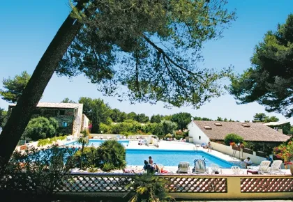Camping - La Colle-sur-Loup - Provence-Alpes-Côte d'Azur - Club La Bergerie