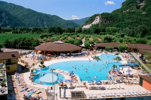 Camping - Fondotoce di Verbania - Piémont - Continental Lido