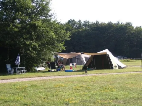 Camping - Saint-Sulpice-de-Mareuil - Aquitaine - Domaine de Corneuil